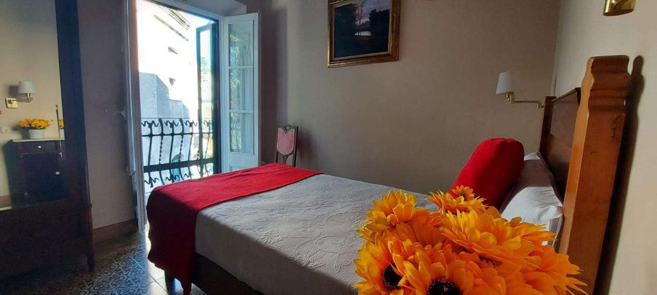 Hotel Noucentista Sitges Exterior photo