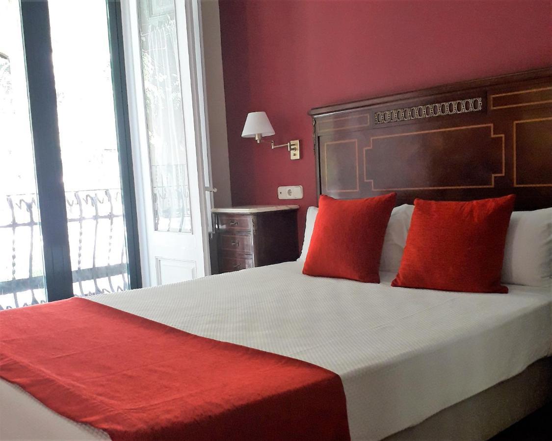 Hotel Noucentista Sitges Exterior photo