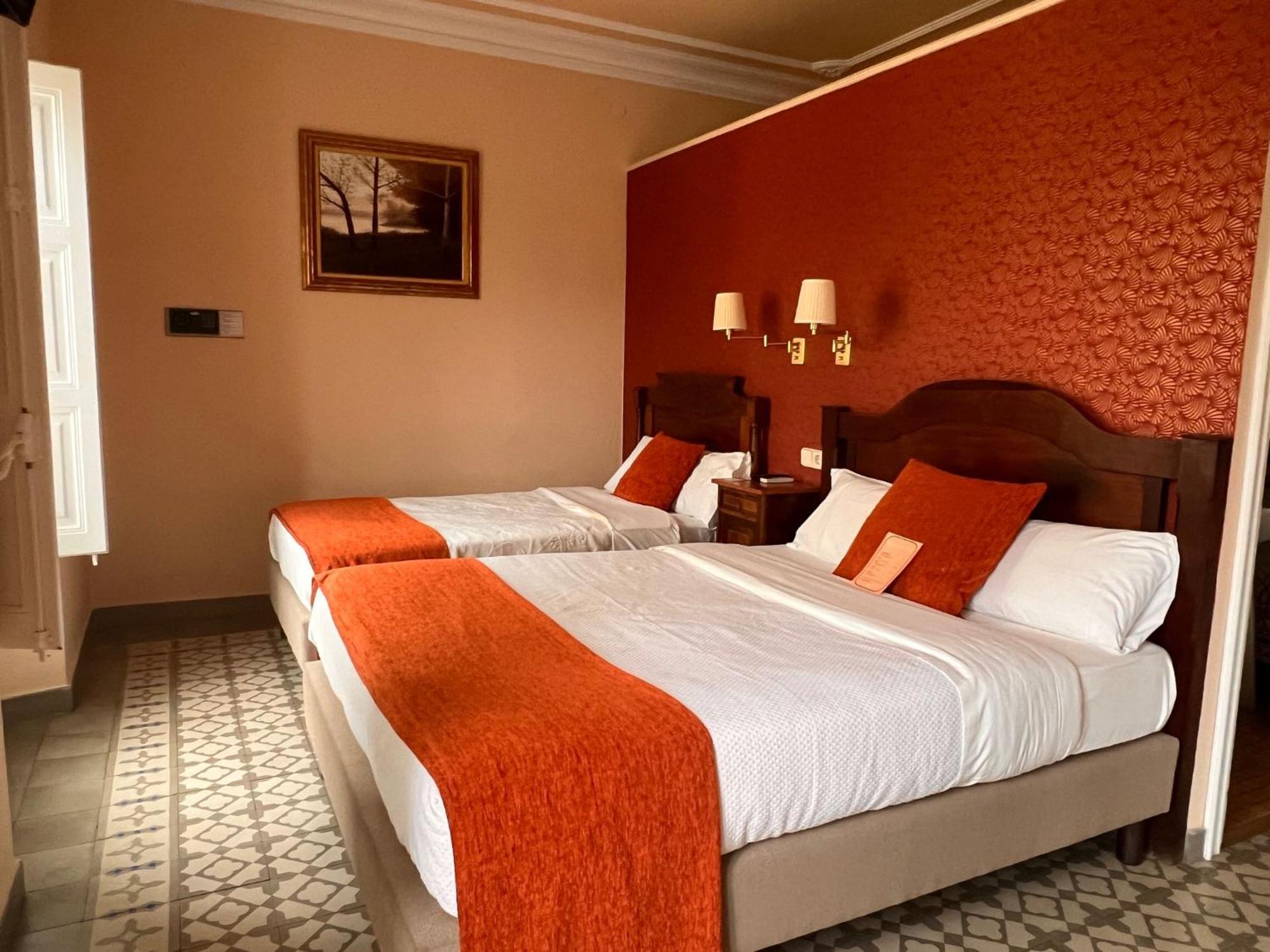 Hotel Noucentista Sitges Exterior photo