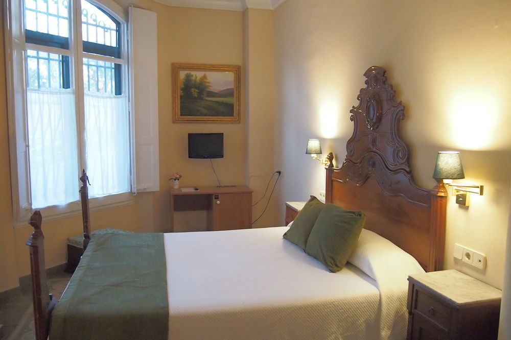 Hotel Noucentista Sitges Exterior photo