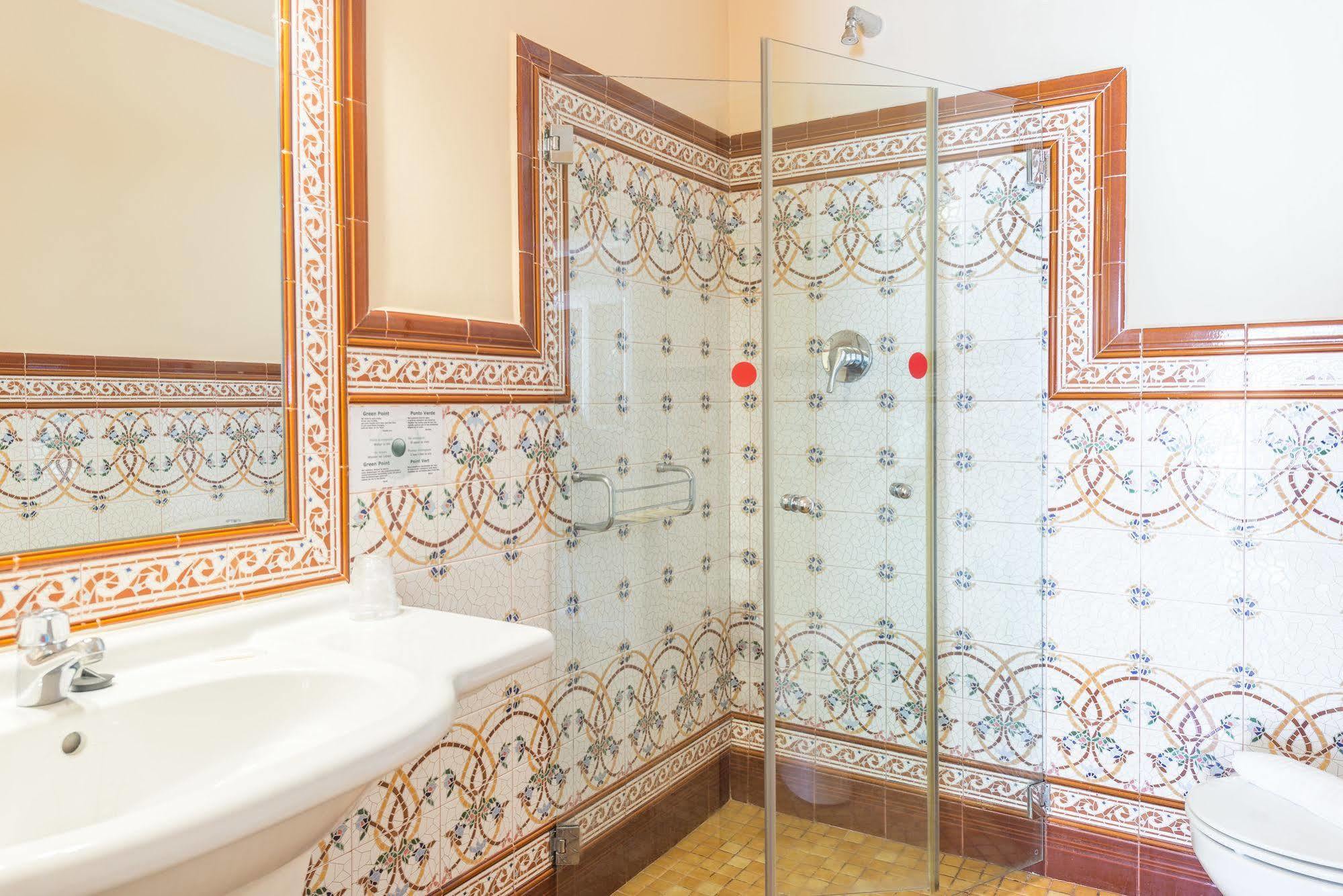 Hotel Noucentista Sitges Exterior photo